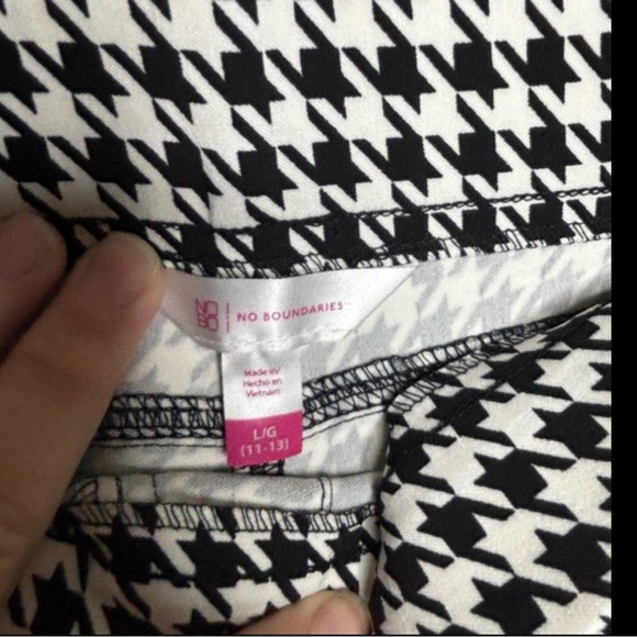 Time & Tru and No Boundaries Bundle of 3 Pairs of L Pants - Picture 2 of 12